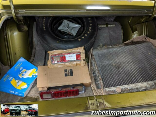 Plymouth Road Runner 1974 image number 41