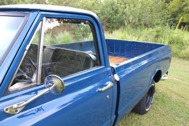 Chevrolet C-10 1969 image number 11