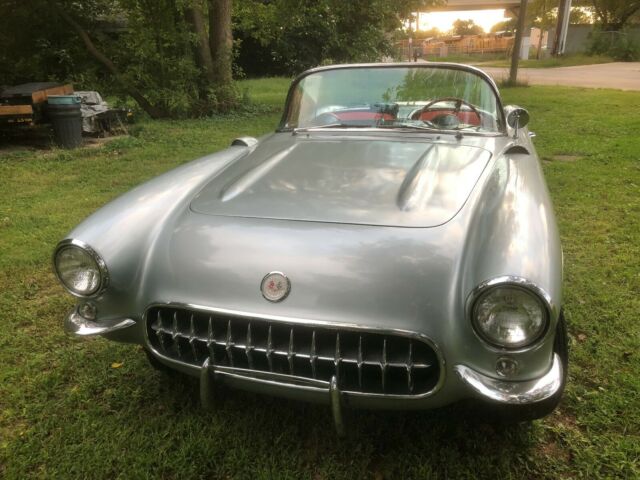 Chevrolet Corvette 1957 image number 29