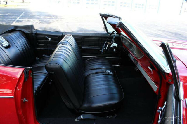 Chevrolet Impala 1966 image number 21