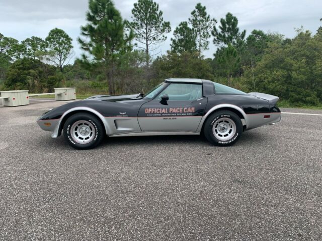 Chevrolet Corvette 1978 image number 1