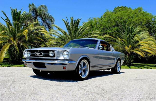 Ford Mustang 1965 image number 33