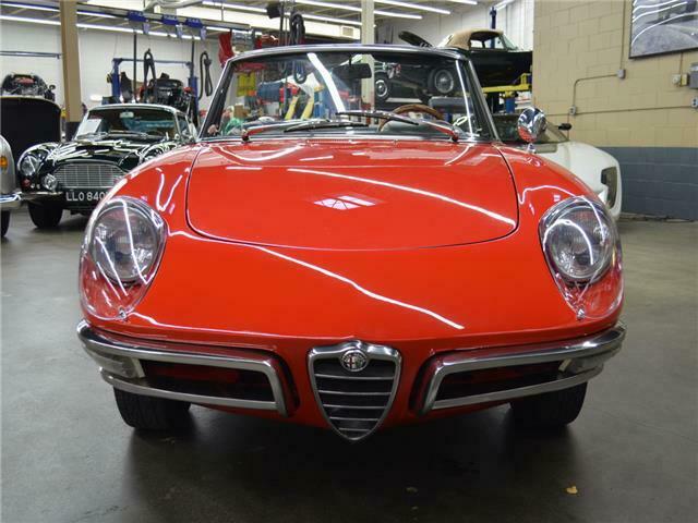 Alfa Romeo DUETTO 1600 1968 image number 13