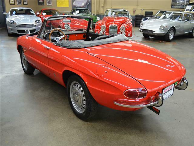 Alfa Romeo DUETTO 1600 1968 image number 17