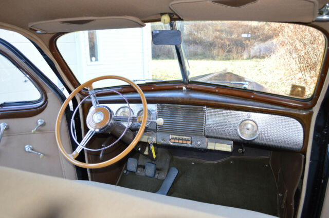 Buick Limited 1940 image number 38