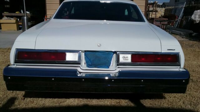 Chevrolet Malibu 1976 image number 13