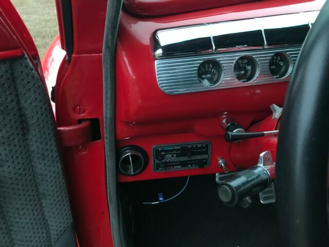 Ford Super Deluxe 1946 image number 41