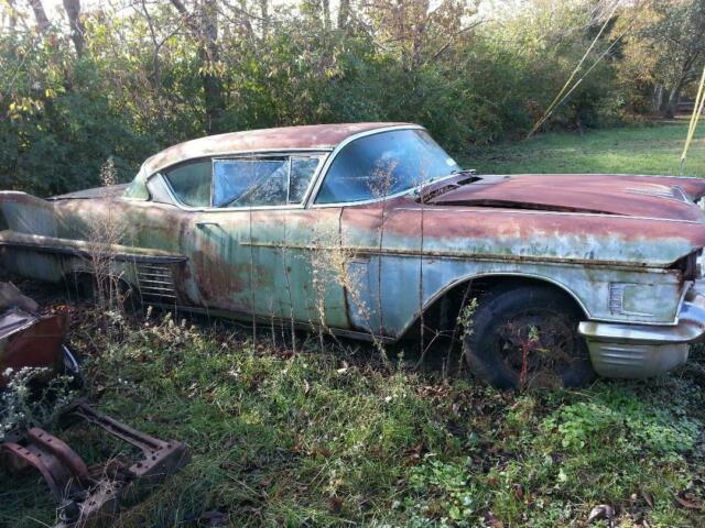Cadillac DeVille 1958 image number 1