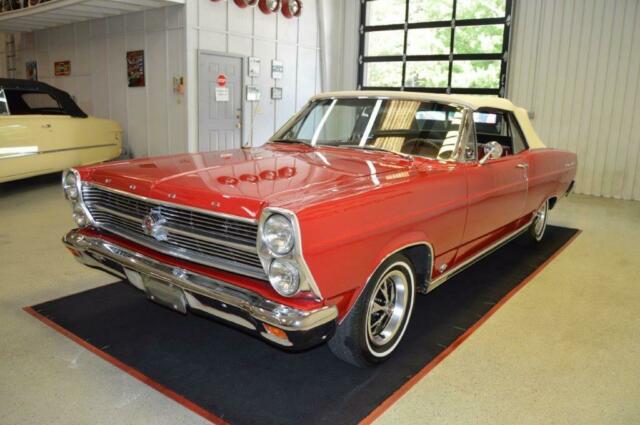 Ford Fairlane 1966 image number 1
