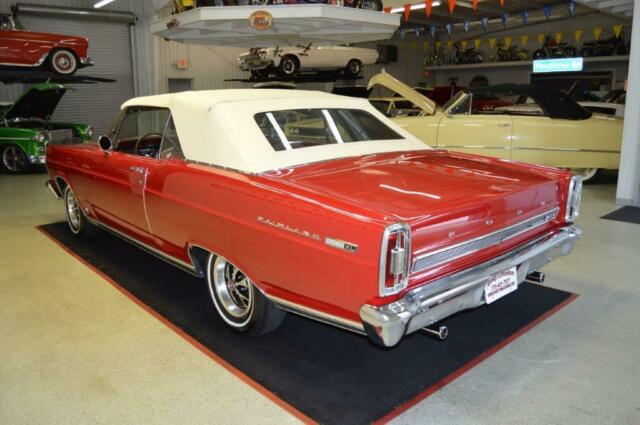 Ford Fairlane 1966 image number 3
