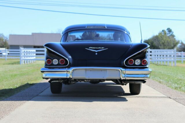 Chevrolet Impala 1958 image number 25