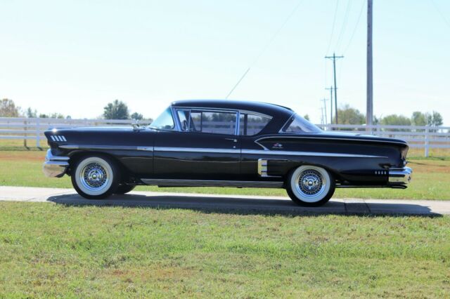 Chevrolet Impala 1958 image number 3
