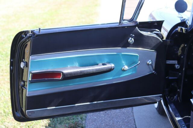 Chevrolet Impala 1958 image number 32