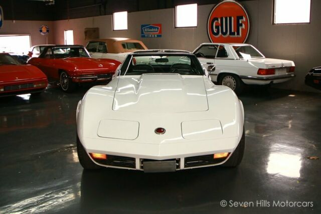 Chevrolet Corvette 1973 image number 3