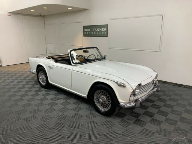 Triumph TR4A 1966 image number 0