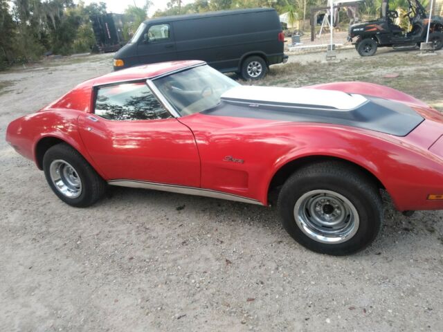 Chevrolet Corvette 1974 image number 14
