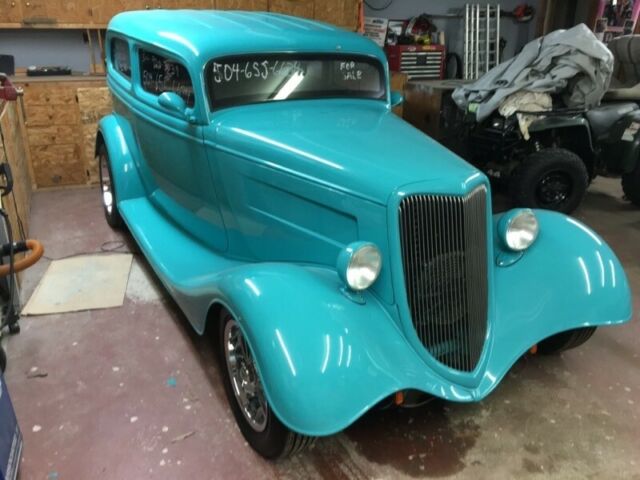 Ford Tudor 1934 image number 3