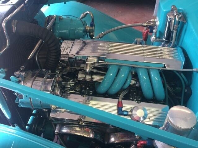 Ford Tudor 1934 image number 34