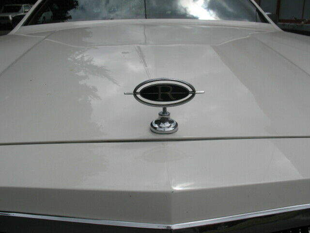 Buick Riviera 1979 image number 4