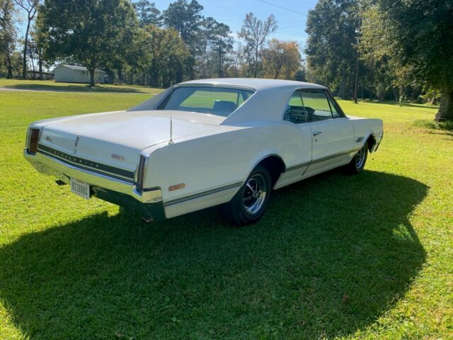 Oldsmobile 442 1966 image number 20