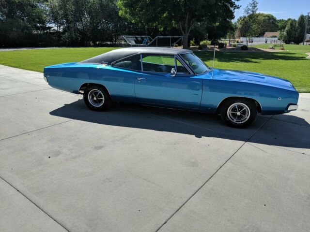 Dodge Charger 1968 image number 27