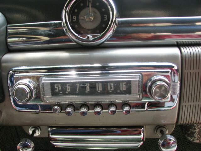 Mercury Sports Sedan 1949 image number 32