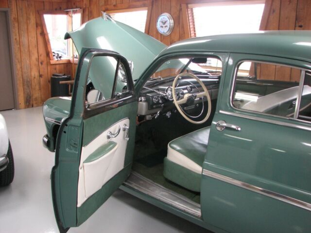 Mercury Sports Sedan 1949 image number 39