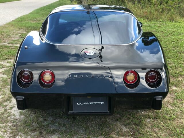 Chevrolet Corvette 1978 image number 32