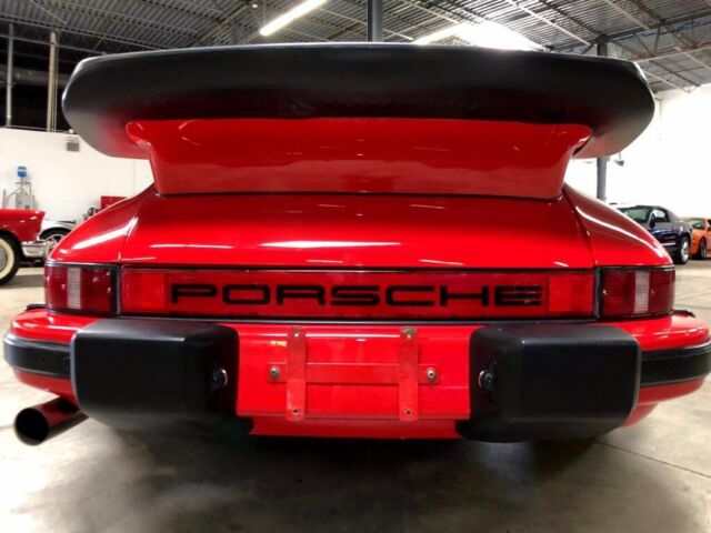 Porsche 911 1977 image number 8