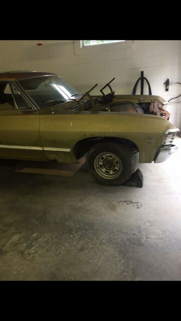 Chevrolet Impala 1967 image number 17