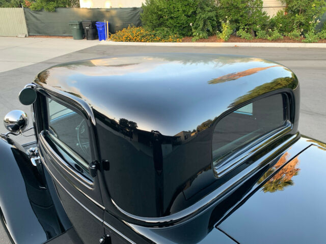 Ford 3 Window Coupe 1932 image number 11