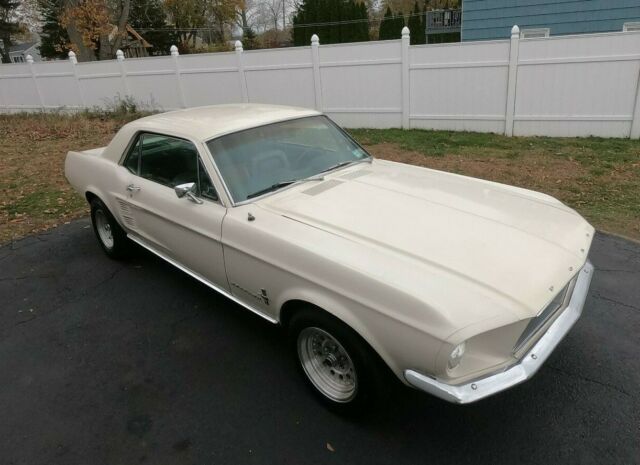 Ford Mustang 1967 image number 7