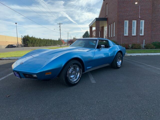 Chevrolet Corvette 1973 image number 16