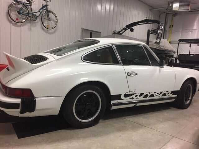 Porsche 911 1974 image number 2