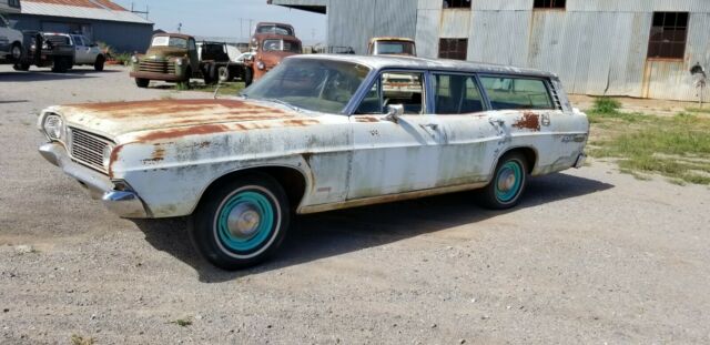 Ford Country Sedan 1968 image number 1