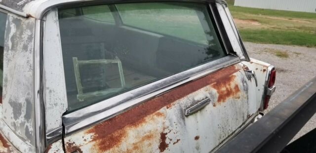 Ford Country Sedan 1968 image number 18