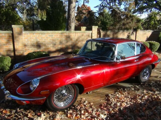 Jaguar E-Type 1970 image number 27