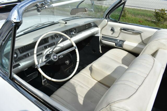 Cadillac Series 62 1962 image number 11