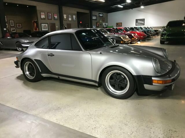 Porsche 911 1979 image number 17