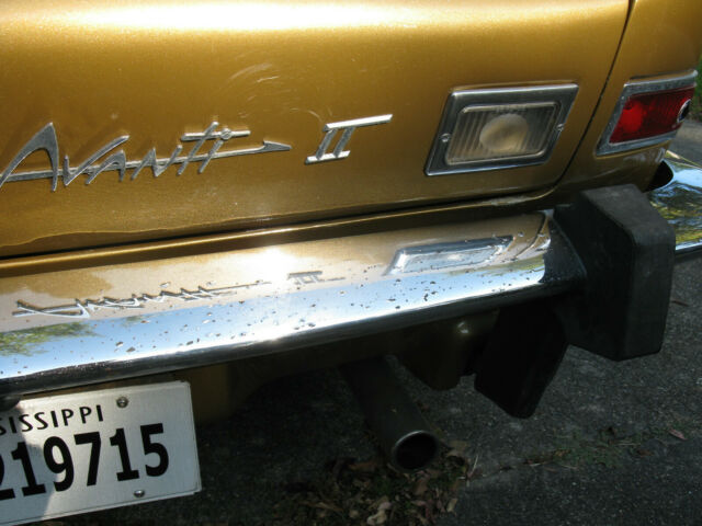 Studebaker Avanti 1974 image number 5