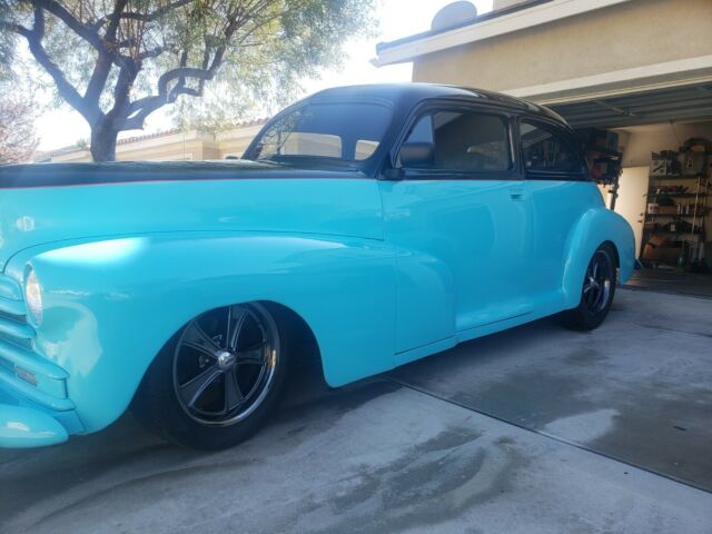 Chevrolet Fleetline 1948 image number 2