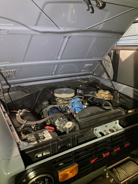 Ford Bronco 1975 image number 35