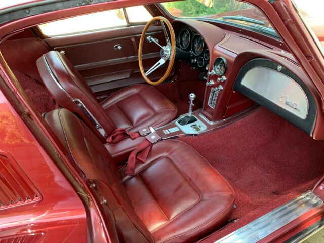 Chevrolet Corvette 1965 image number 22