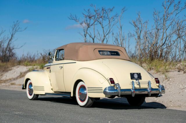 Packard Clipper 1942 image number 2