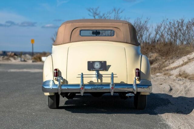 Packard Clipper 1942 image number 27
