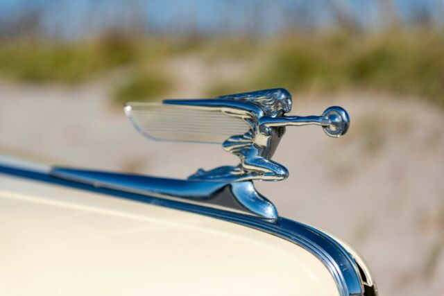 Packard Clipper 1942 image number 32