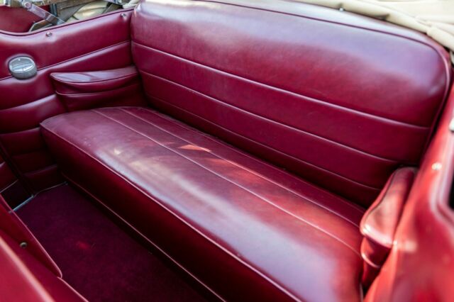 Packard Clipper 1942 image number 42