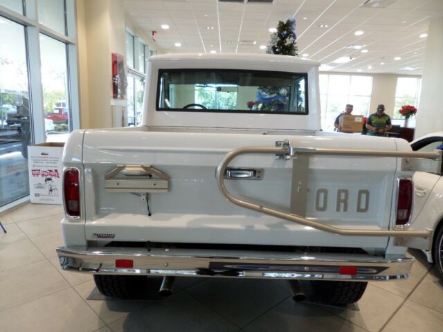 Ford Bronco 1973 image number 23