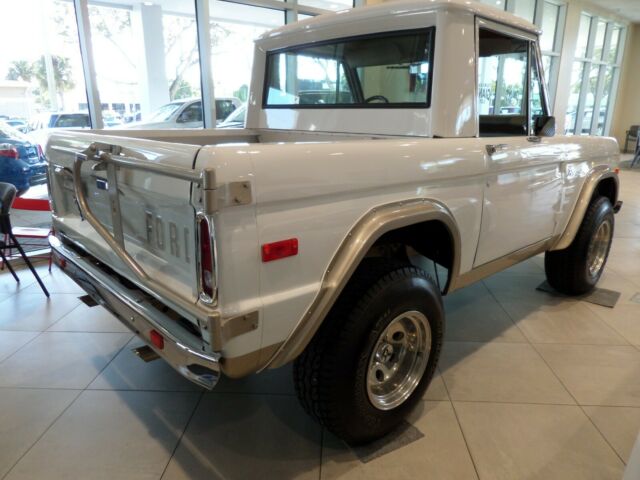 Ford Bronco 1973 image number 8