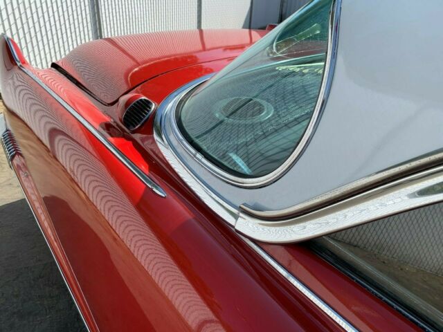 Cadillac DeVille 1956 image number 28